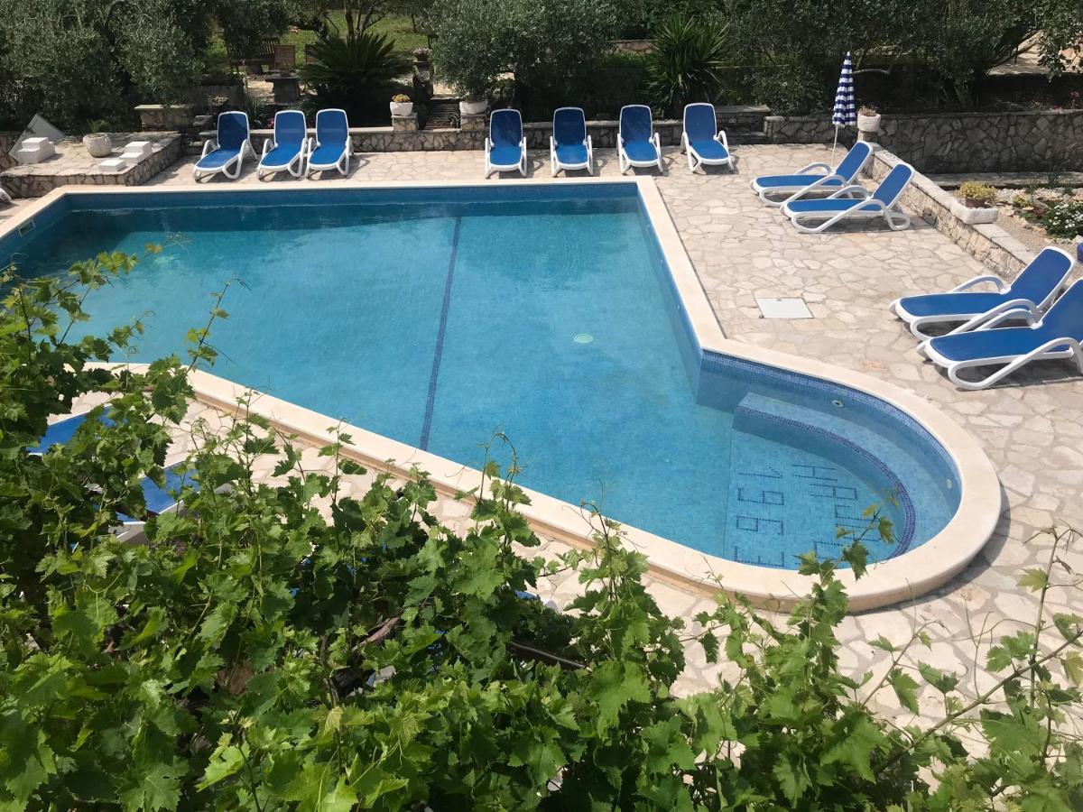 Spacious Bedroom For Two With Pool View - Pansion Hajduk Korčula Exteriér fotografie